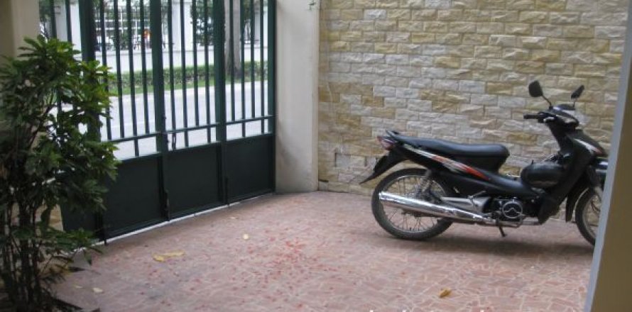 Дом с 4 спальнями в Тэйхо, Ханой , № 7325