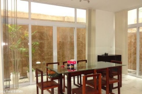 4 bedrooms House in Tay Ho, Ha Noi,  No. 7322 4