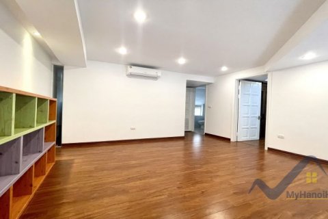 4 bedrooms Apartment in Tay Ho, Ha Noi, No. 18977 8