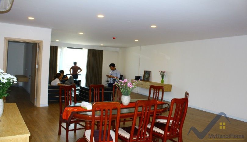 3 bedrooms Apartment in Long Bien, Ha Noi, Vietnam No. 19986