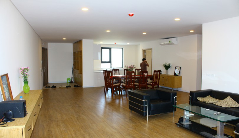 3 bedrooms Apartment in Long Bien, Ha Noi, Vietnam No. 19986
