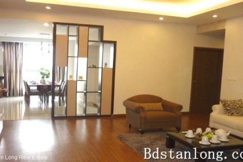 4 bedrooms Apartment in Cau Giay, Ha Noi,  No. 8359 3