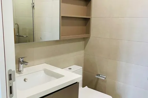 Квартира с 2 спальнями в Тхудык, Хошимин ,  № 26924 3