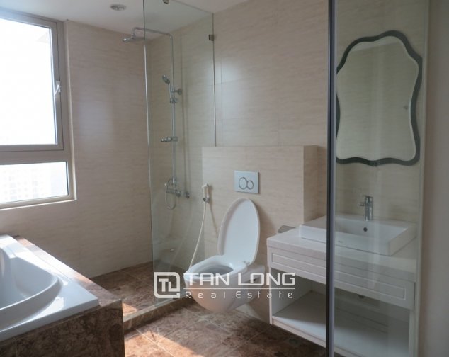 3 bedrooms Apartment in Cau Giay, Ha Noi, Vietnam No. 5129