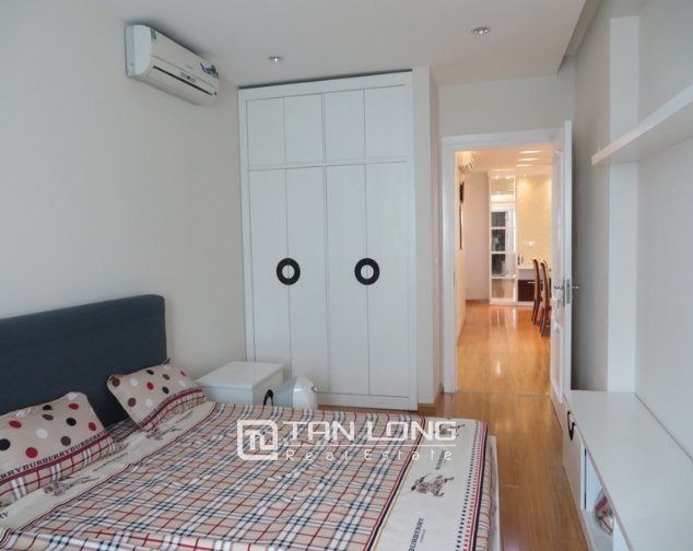 3 bedrooms Apartment in Cau Giay, Ha Noi, Vietnam No. 5129