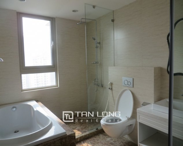 3 bedrooms Apartment in Cau Giay, Ha Noi, Vietnam No. 5129