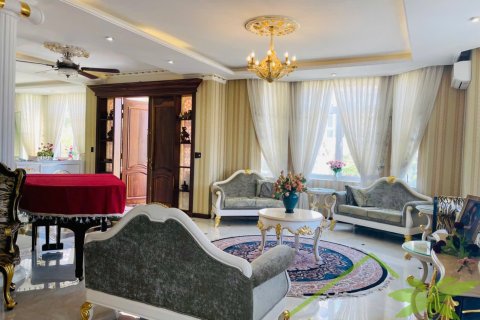7 bedrooms Villa in Nha Trang,  No. 27817 4