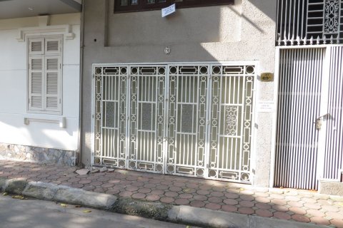 Дом с 4 спальнями в Донгда, Ханой ,  № 6844