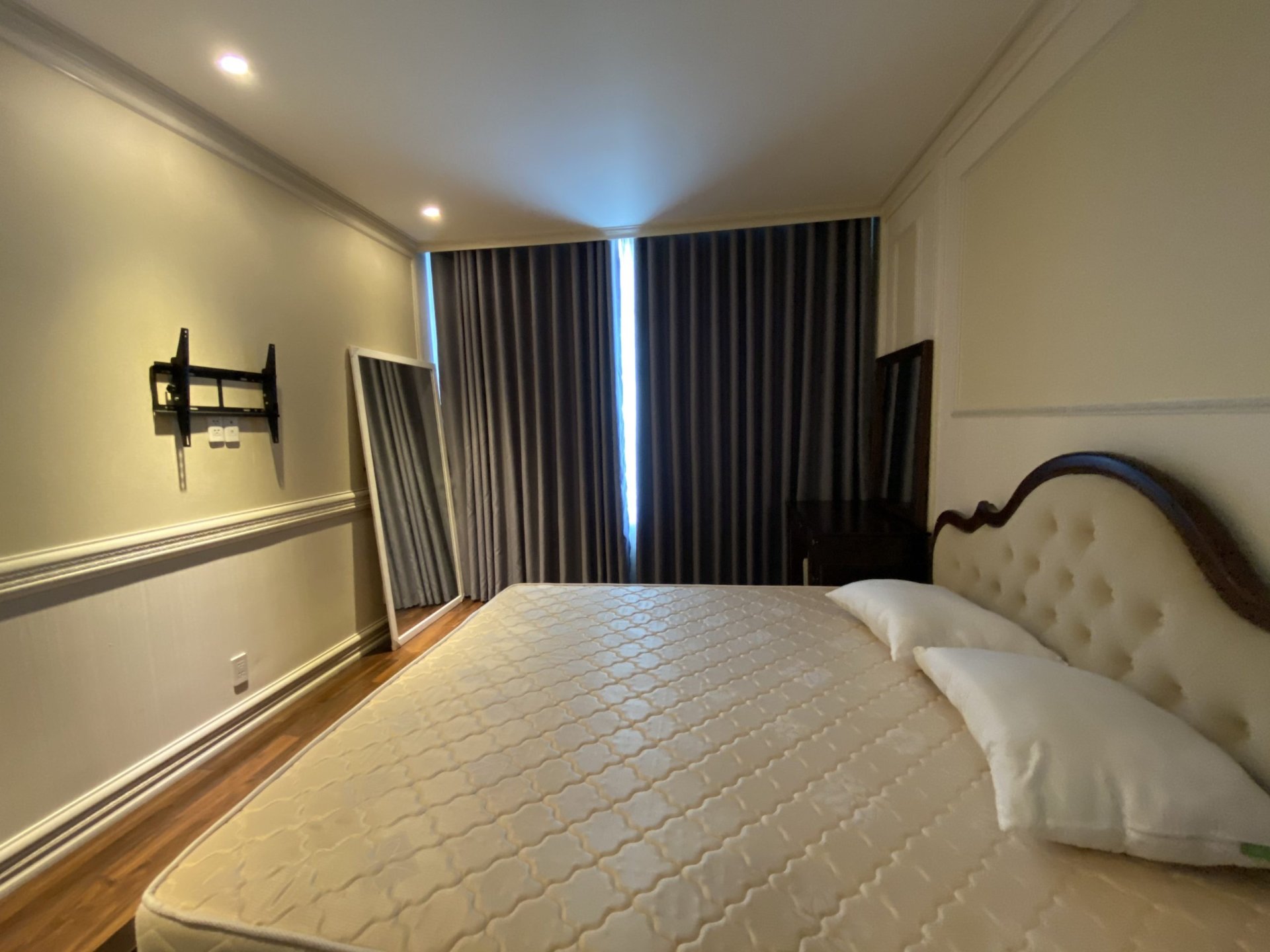 2 bedrooms Condo in District 3, Ho Chi Minh, Vietnam No. 26052