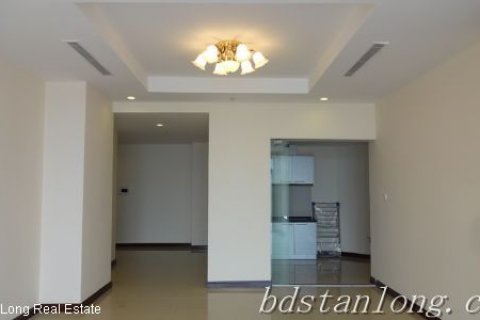 Квартира с 3 спальнями в Тханьсуан, Ханой ,  № 7057