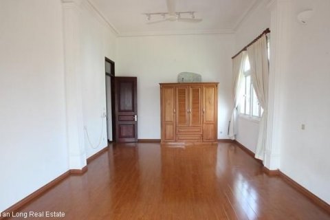 Квартира с 3 спальнями в Тэйхо, Ханой ,  № 7509 9