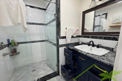 3 bedrooms Apartment in Nha Trang, No. 27950 10