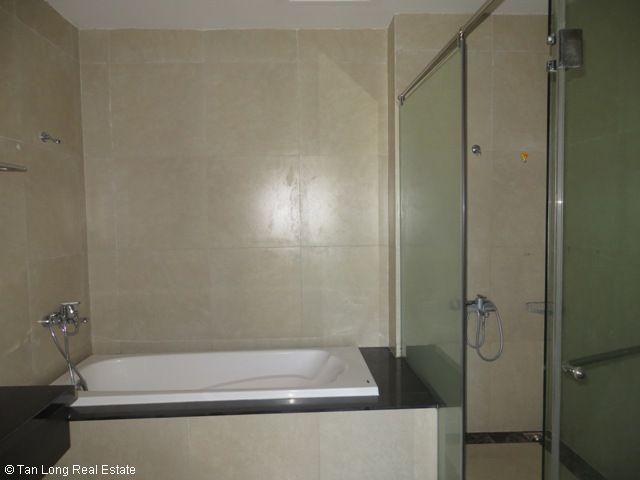 4 bedrooms Villa in Long Bien, Ha Noi, Vietnam No. 5687