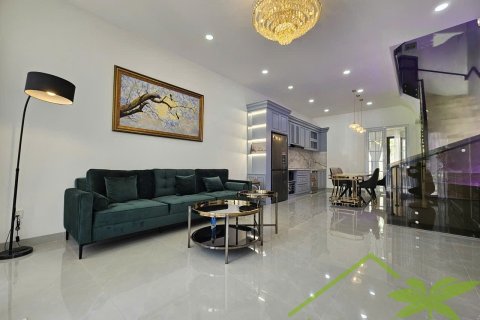 5 bedrooms House in Nha Trang,  No. 27810 2