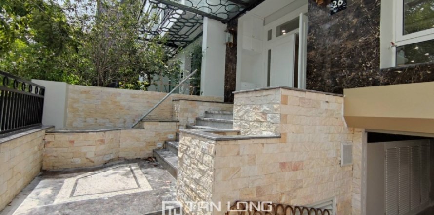 5 bedrooms Villa in Tay Ho, Ha Noi, No. 2386