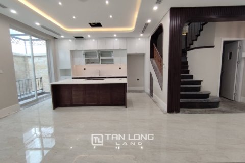 5 bedrooms Villa in Tay Ho, Ha Noi, No. 2386 8
