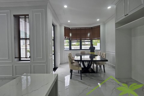 5 bedrooms Villa in Nha Trang, No. 27944 6