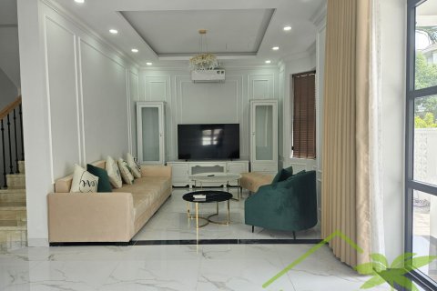 5 bedrooms Villa in Nha Trang, No. 27944 3