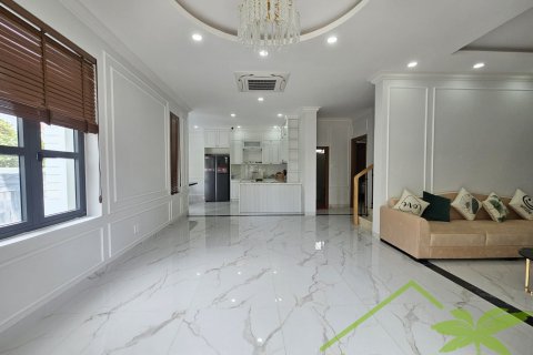 5 bedrooms Villa in Nha Trang, No. 27944 2
