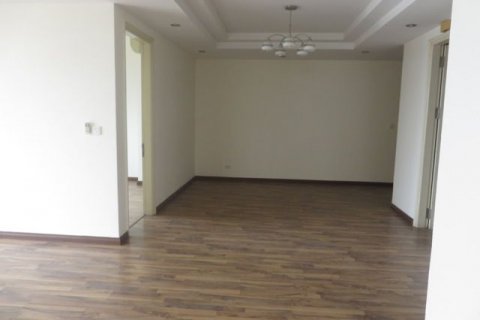 Квартира с 4 спальнями в Тэйхо, Ханой ,  № 5809