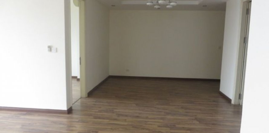 Квартира с 4 спальнями в Тэйхо, Ханой , № 5809