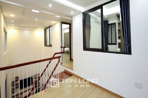 4 bedrooms House in Tay Ho, Ha Noi, No. 2753 9
