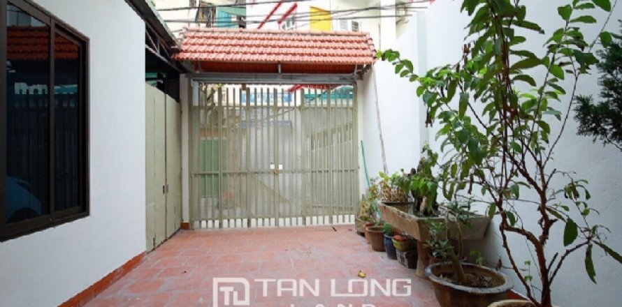 4 bedrooms House in Tay Ho, Ha Noi, No. 2753