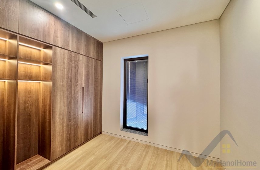 3 bedrooms Apartment in Hoan Kiem, Ha Noi, Vietnam No. 28863