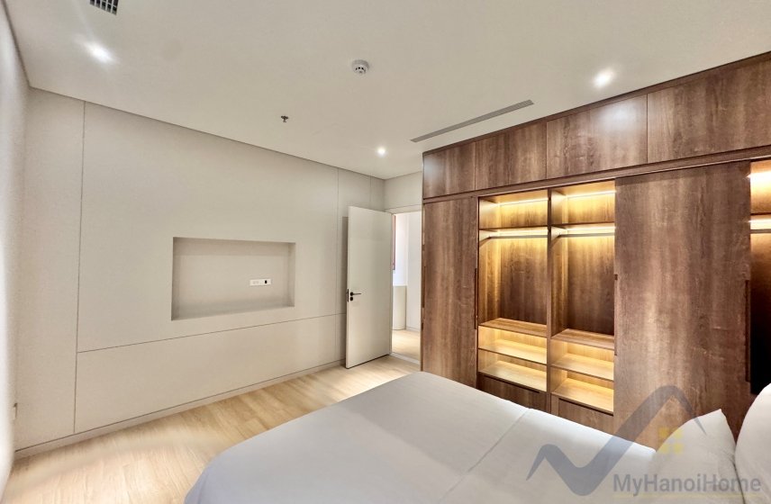 3 bedrooms Apartment in Hoan Kiem, Ha Noi, Vietnam No. 28863