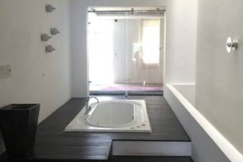 4 bedrooms House in Nha Trang, No. 16669 8