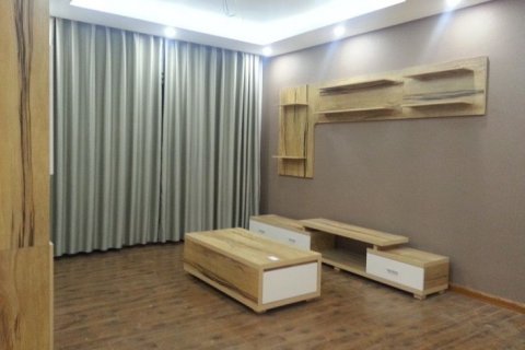 Квартира с 3 спальнями в Намтыльем, Ханой ,  № 5753