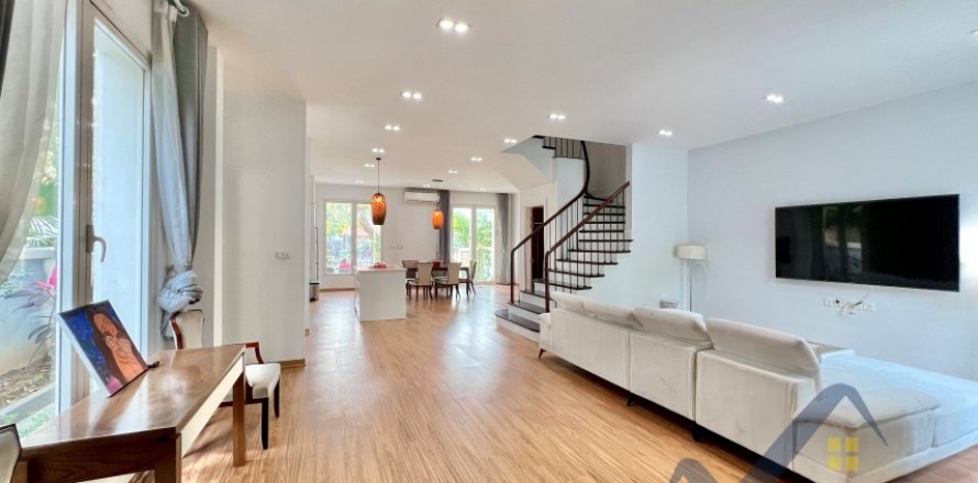 4 bedrooms Villa in Long Bien, Ha Noi, No. 19077