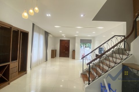4 bedrooms Villa in Long Bien, Ha Noi,  No. 19076 3