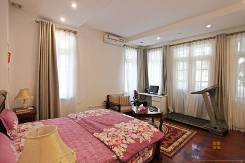5 bedrooms Villa in Tay Ho, Ha Noi, No. 19078 11