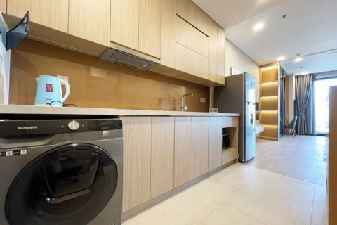 Studio Apartment in Dong Da, Ha Noi, No. 2006 10