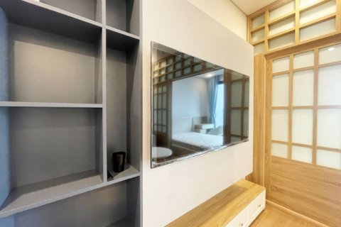 Studio Apartment in Tay Ho, Ha Noi, No. 2003 7