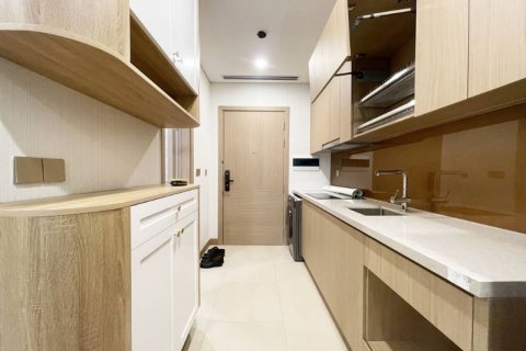 Studio Apartment in Tay Ho, Ha Noi, No. 2003 9