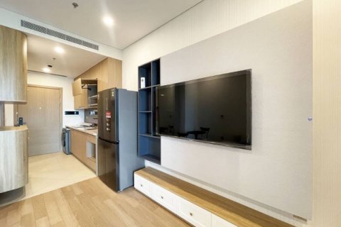 Studio Apartment in Tay Ho, Ha Noi, No. 2003 8
