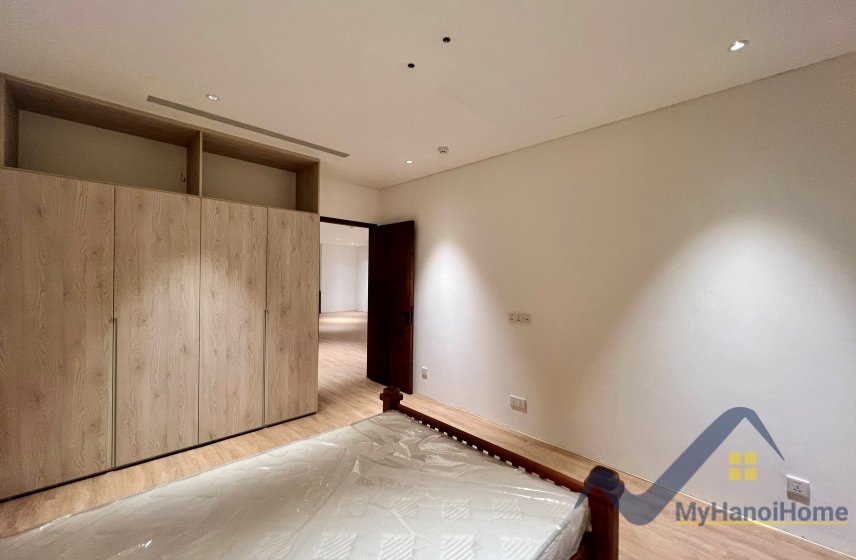 4 bedrooms Apartment in Tay Ho, Ha Noi, Vietnam No. 26517