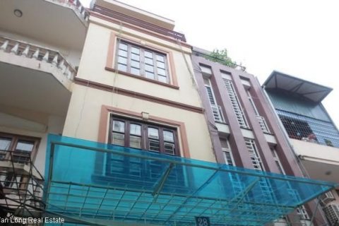 Дом с 4 спальнями в Бадинь, Ханой , № 6728