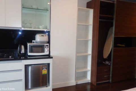 Studio Apartment in Ba Dinh, Ha Noi, No. 6307 6