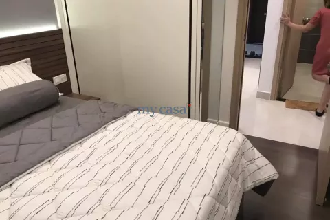 Квартира с 2 спальнями в Тхудык, Хошимин , № 12302 10