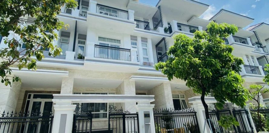 Studio Villa in District 7, Ho Chi Minh,  No. 24239