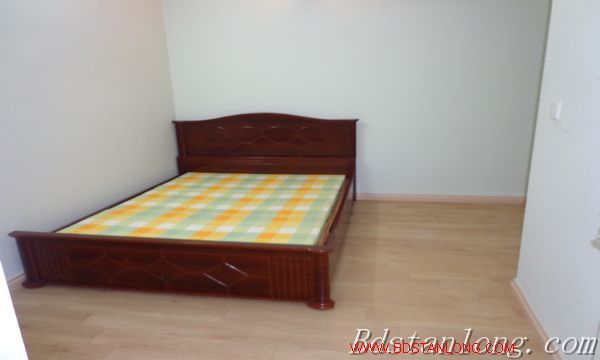 Квартира с 3 спальнями в Тэйхо, Ханой, Вьетнам № 7680