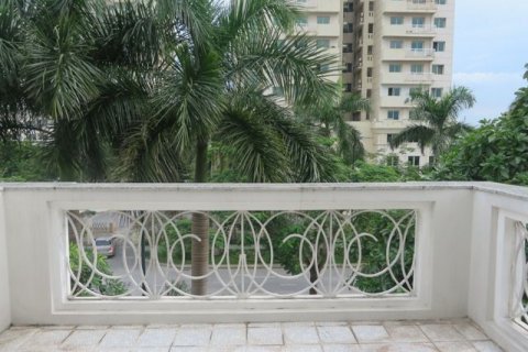 4 bedrooms Apartment in Tay Ho, Ha Noi, No. 5498 17