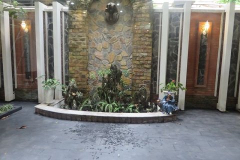 4 bedrooms Apartment in Tay Ho, Ha Noi, No. 5498 3