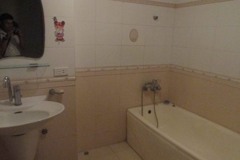 Дом с 5 спальнями в Бадинь, Ханой , № 5340 8