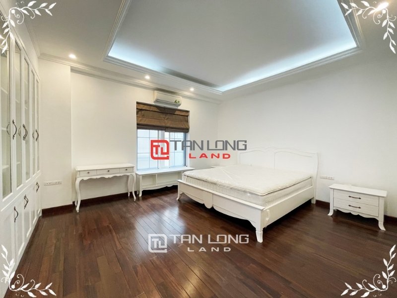 4 bedrooms Villa in Long Bien, Ha Noi, Vietnam No. 2224