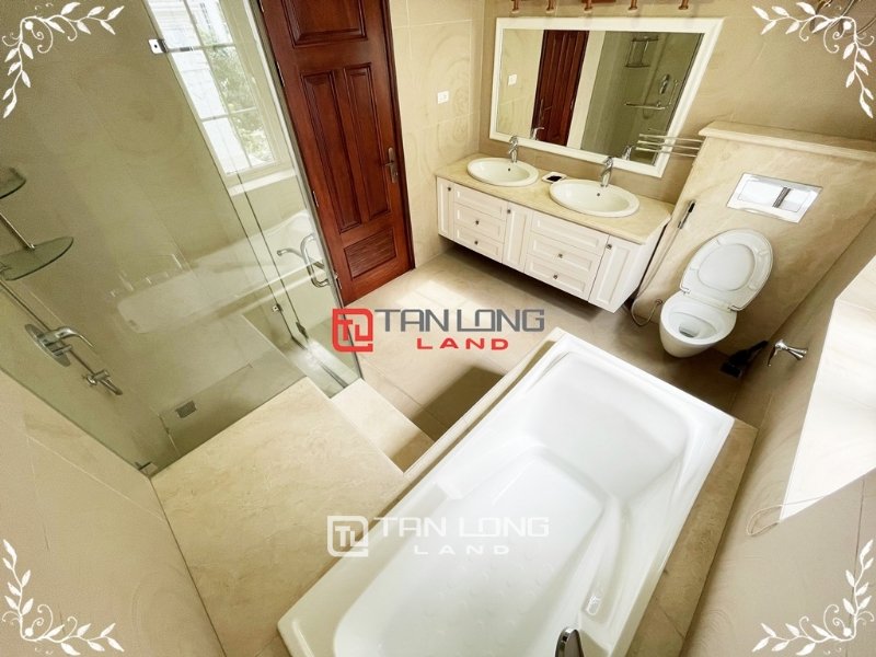 4 bedrooms Villa in Long Bien, Ha Noi, Vietnam No. 2224
