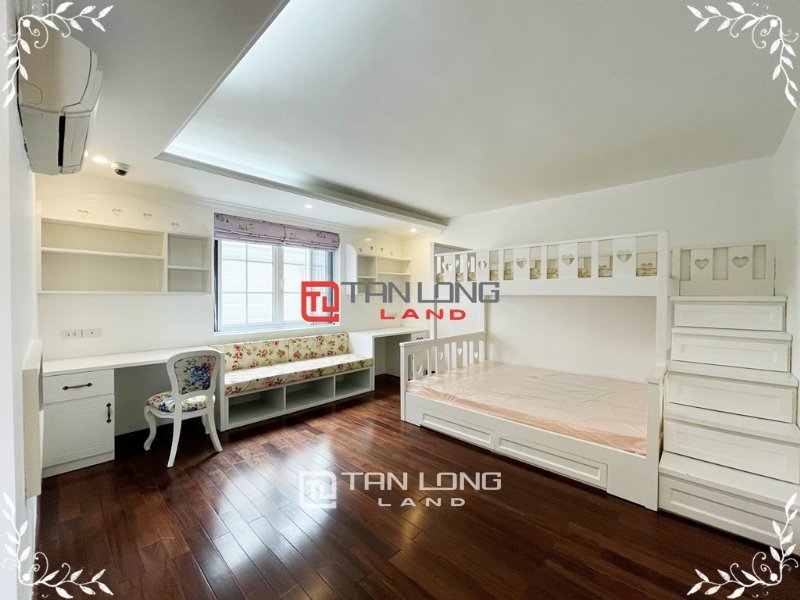 4 bedrooms Villa in Long Bien, Ha Noi, Vietnam No. 2224